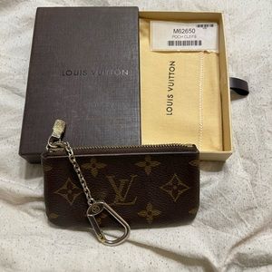 Louis Vuitton card holder